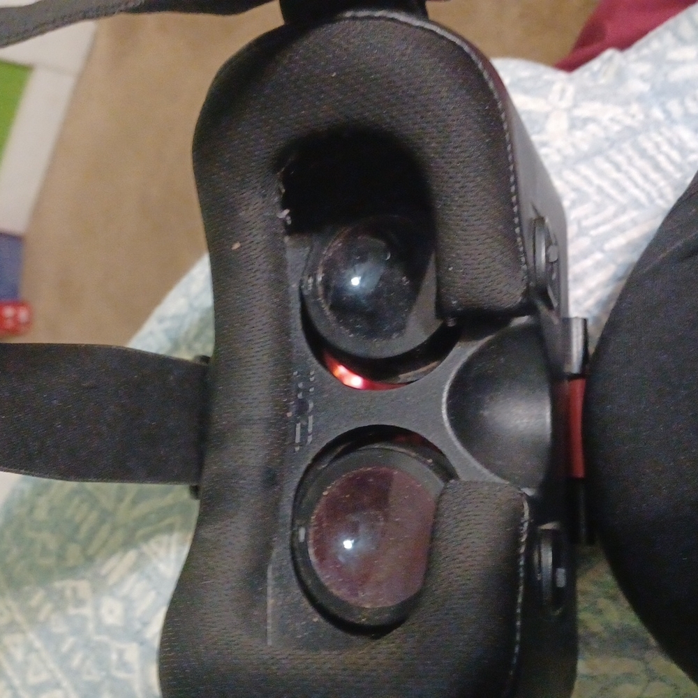 Virtual reality goggles - Picture 3 of 6